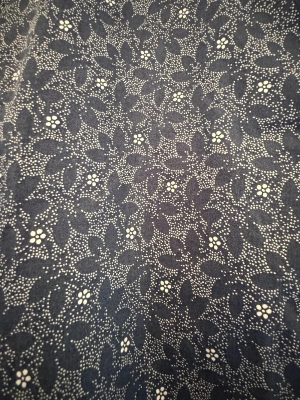 J. Crew Men's Chino Navy Blue Floral Cotton Chino Short, Size 38